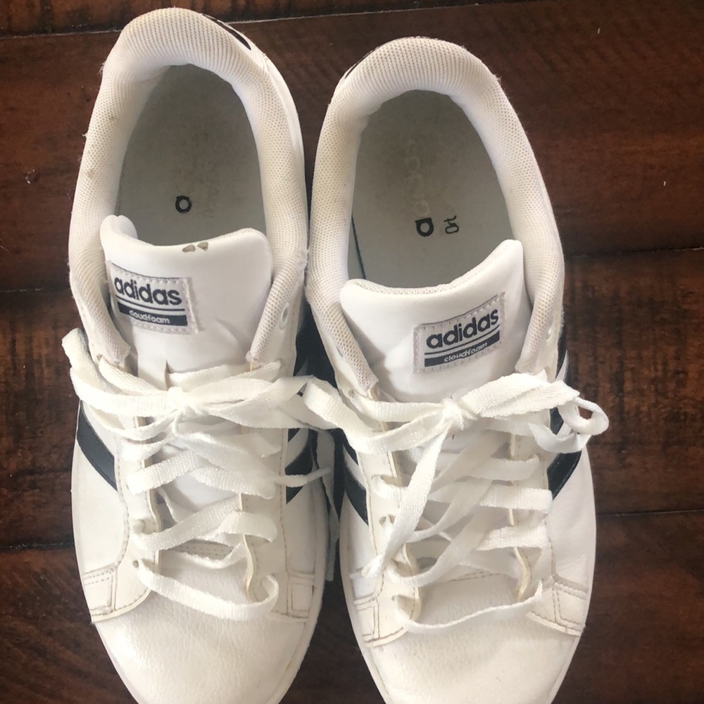 Adidas Tennis Shoes ๐ - Picture 6 of 10